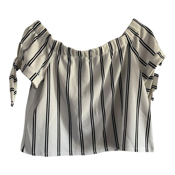 3/$15 Women's Stripped off the shoulder Cropped Blouse Large - Picture 8 of 8